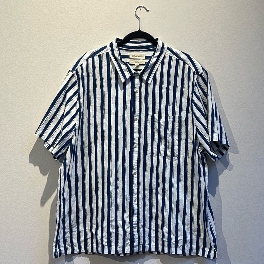 Madewell Blue and White Stripe Easy Fit Men’s Short Sleeve Button Down XXL